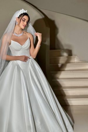 Wedding dress E1 - Eleganza Boutique